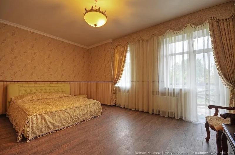Готель-Ресторан Chalet ビーラ・ツェールクヴァ エクステリア 写真
