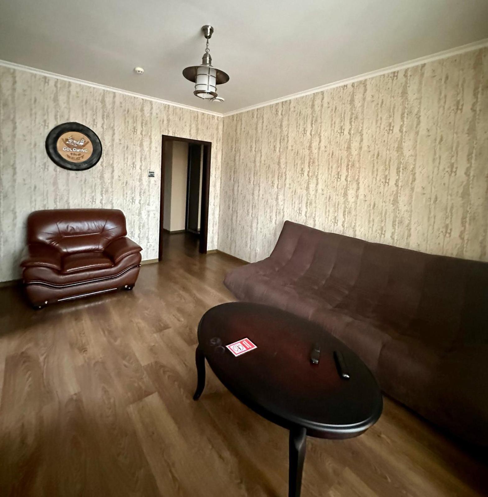 Готель-Ресторан Chalet ビーラ・ツェールクヴァ エクステリア 写真