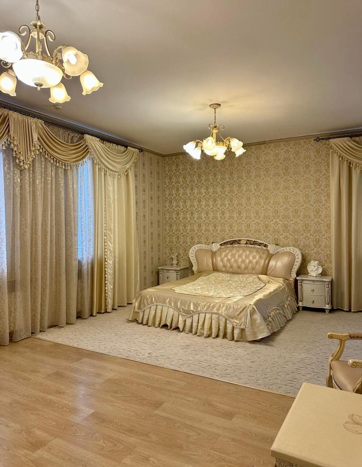 Готель-Ресторан Chalet ビーラ・ツェールクヴァ エクステリア 写真